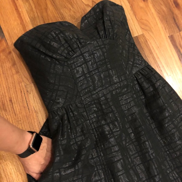 Party Dress! - Picture 7 of 8